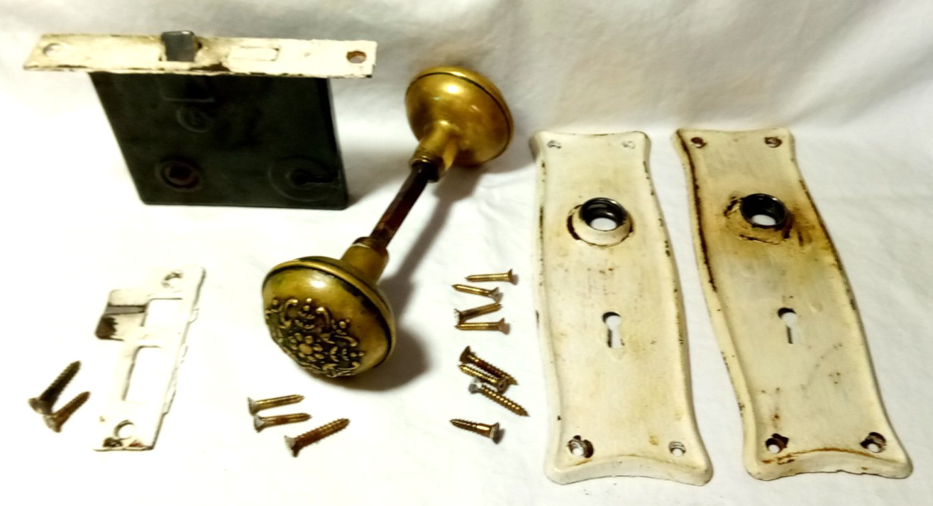 Antique PENN Door Mortise Lock Set w Steel Backplates Floral Brass Door Knobs