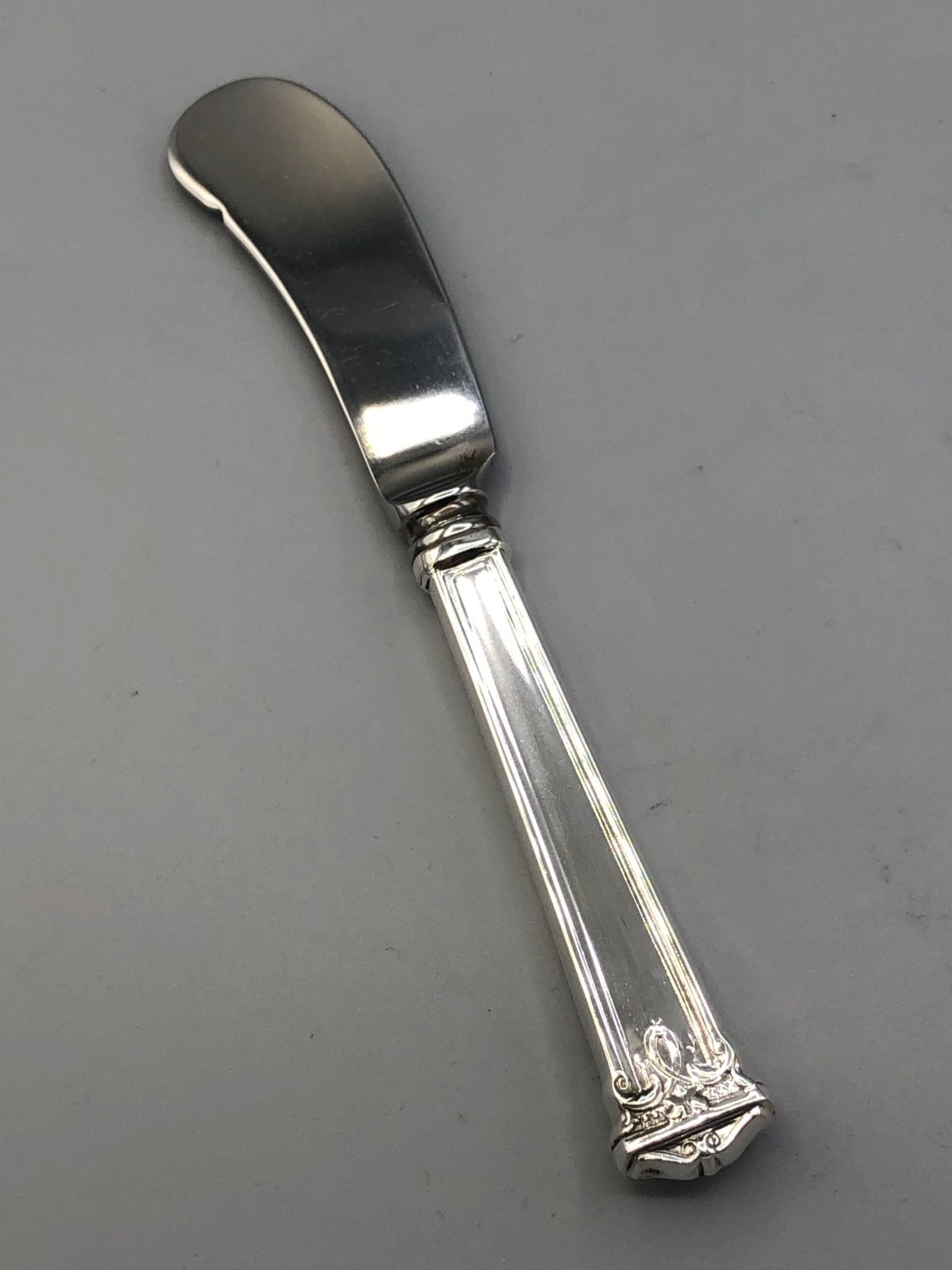 Trianon by Tuttle solid Sterling Butter Spreader 5.75″, WJC hallmark