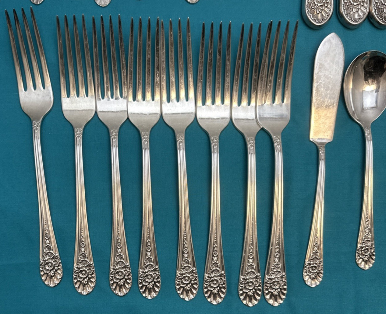 48 Pc JUBILEE Silverplated FLATWARE SERVICE FOR 8 + Extra Tsps by Wm Rogers Mfg