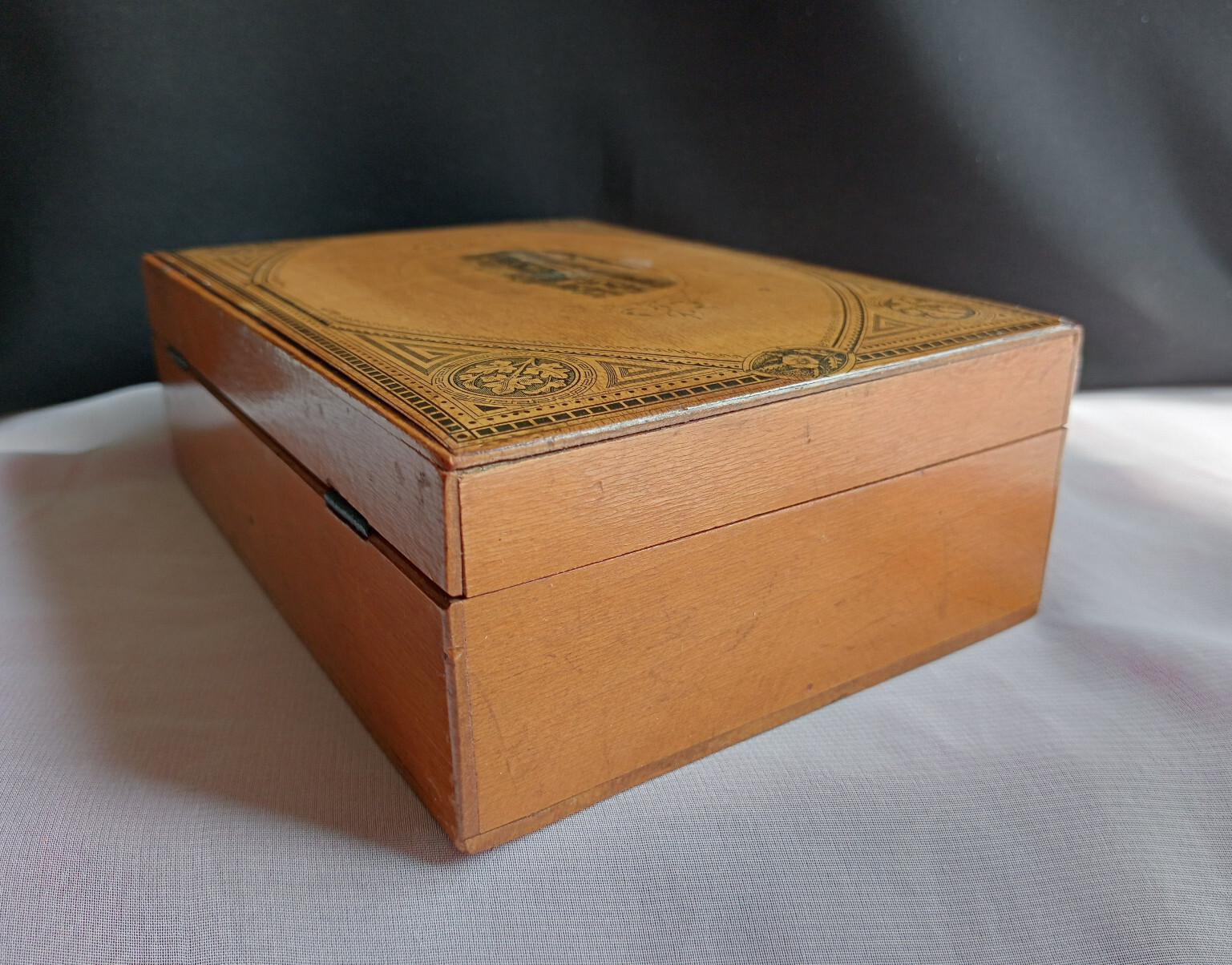 Antique Mauchline Ware Patterned Sewing Box Arundel Castle Acorn Orchid Rose