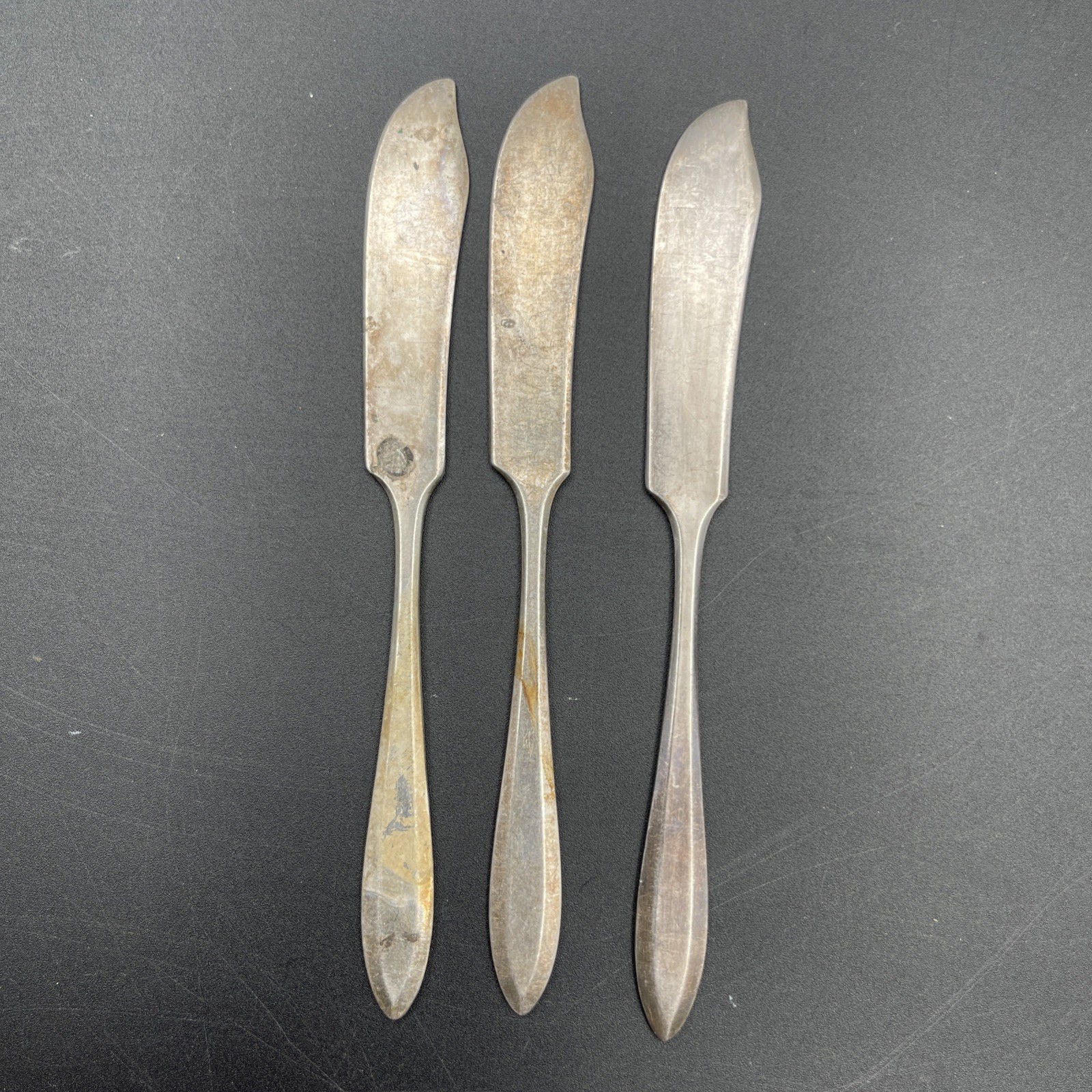 Oneida Nobility Plate Reverie 1937 Silverplate Lot 3 Master Butter Knives