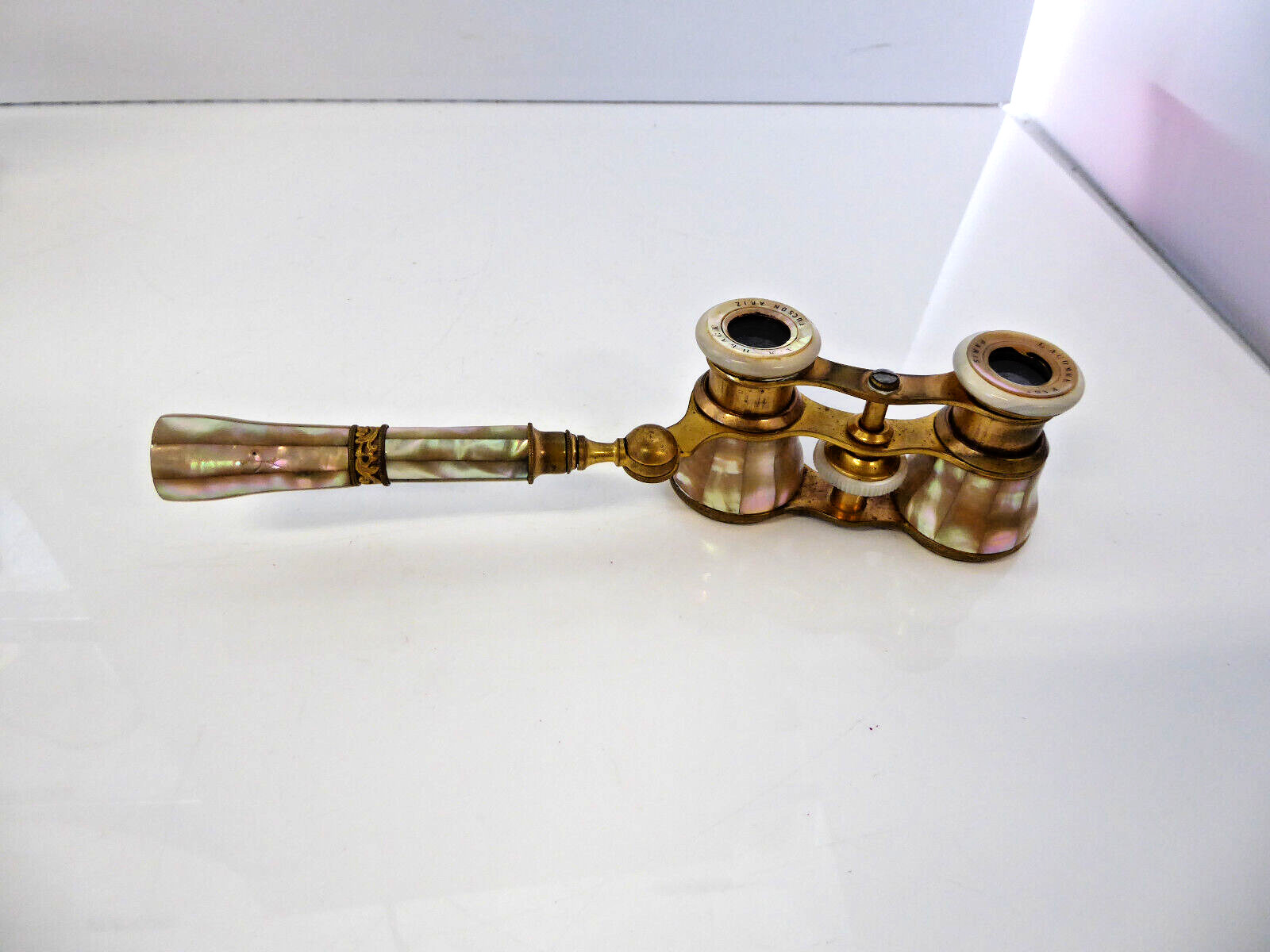 C. 1900 Lacombe Fabt Paris Mother of Pearl Opera Glasses w/ Handle