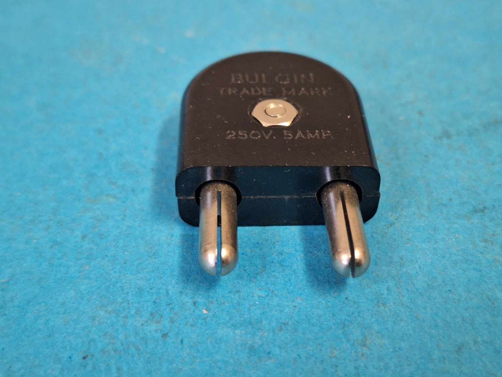 Mains Plug ~ 2 Pin 5 Amp Flat Plug ~ Brown ~ Bulgin UK ~ Top cable entry