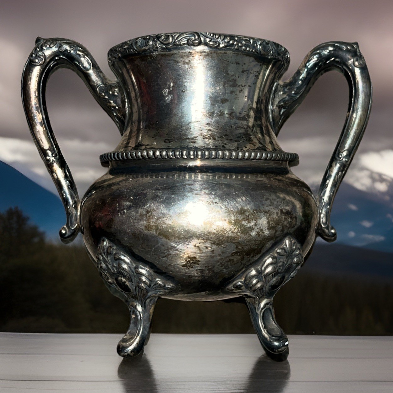 ANTIQUE ADELPHI SILVER PLATE CO. NEW YORK QUADRUPLE PLATE OPEN SUGAR BOWL #1999
