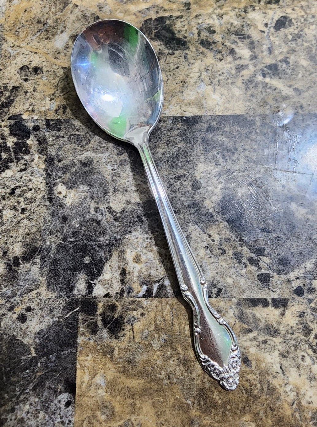 VINTAGE 1955 LADY DESMORE / WOODLAND/ BASQUE ROSE SILVERPLATED SUGAR SPOON 🍚