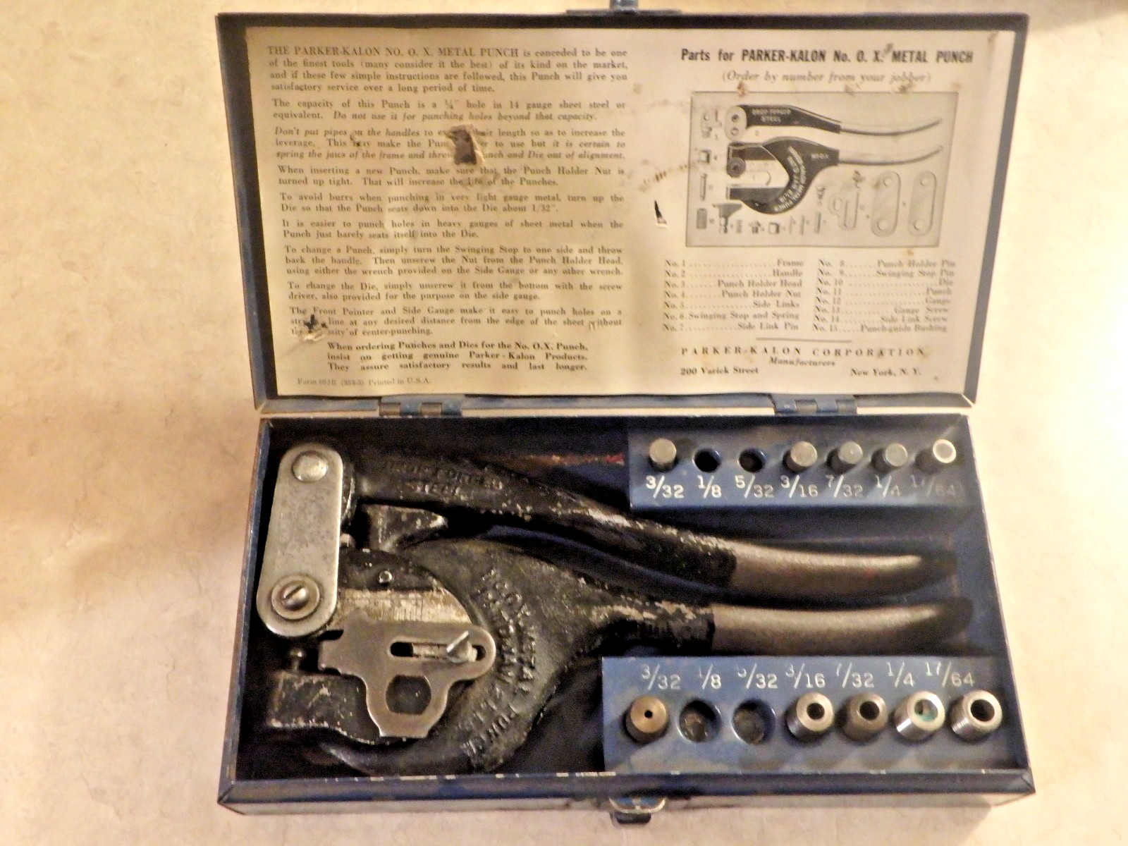 PARKER-KAYLON METAL PUNCH KIT VERY GOOD CONDITION