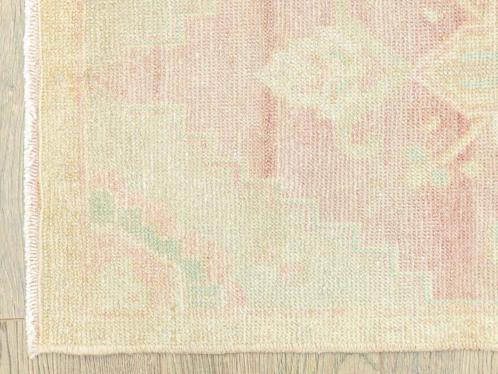 Vintage Handmade Turkish Oushak Wool Mat Rug 1’7″ × 3’5″ ft – Soft Rose Green