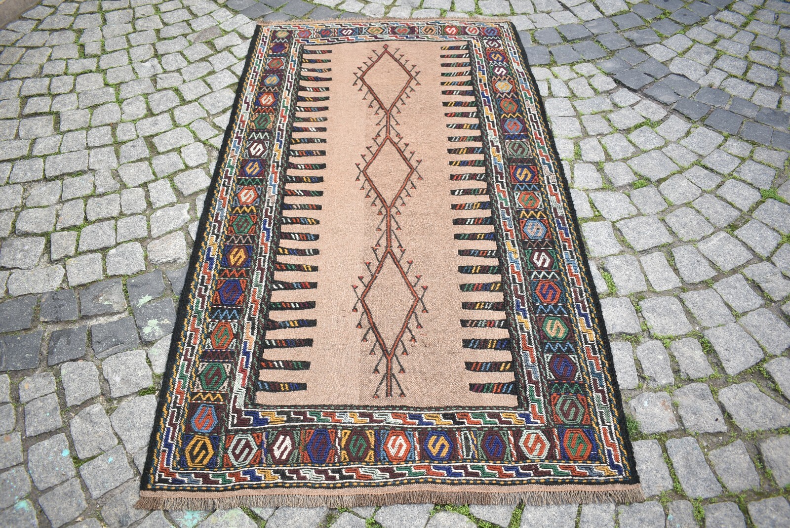 Camel Wool Kilim Rug 3’4” x 5’9” ft Caucasian Embroidered Weave Kilim Area Rug