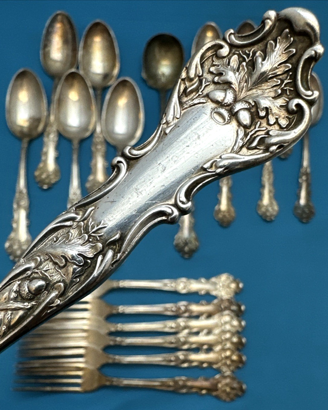 20 Pc 1906 CHARTER OAK Silverplated FORKS SPOONS & SERVING PCS 1847 Rogers Bros