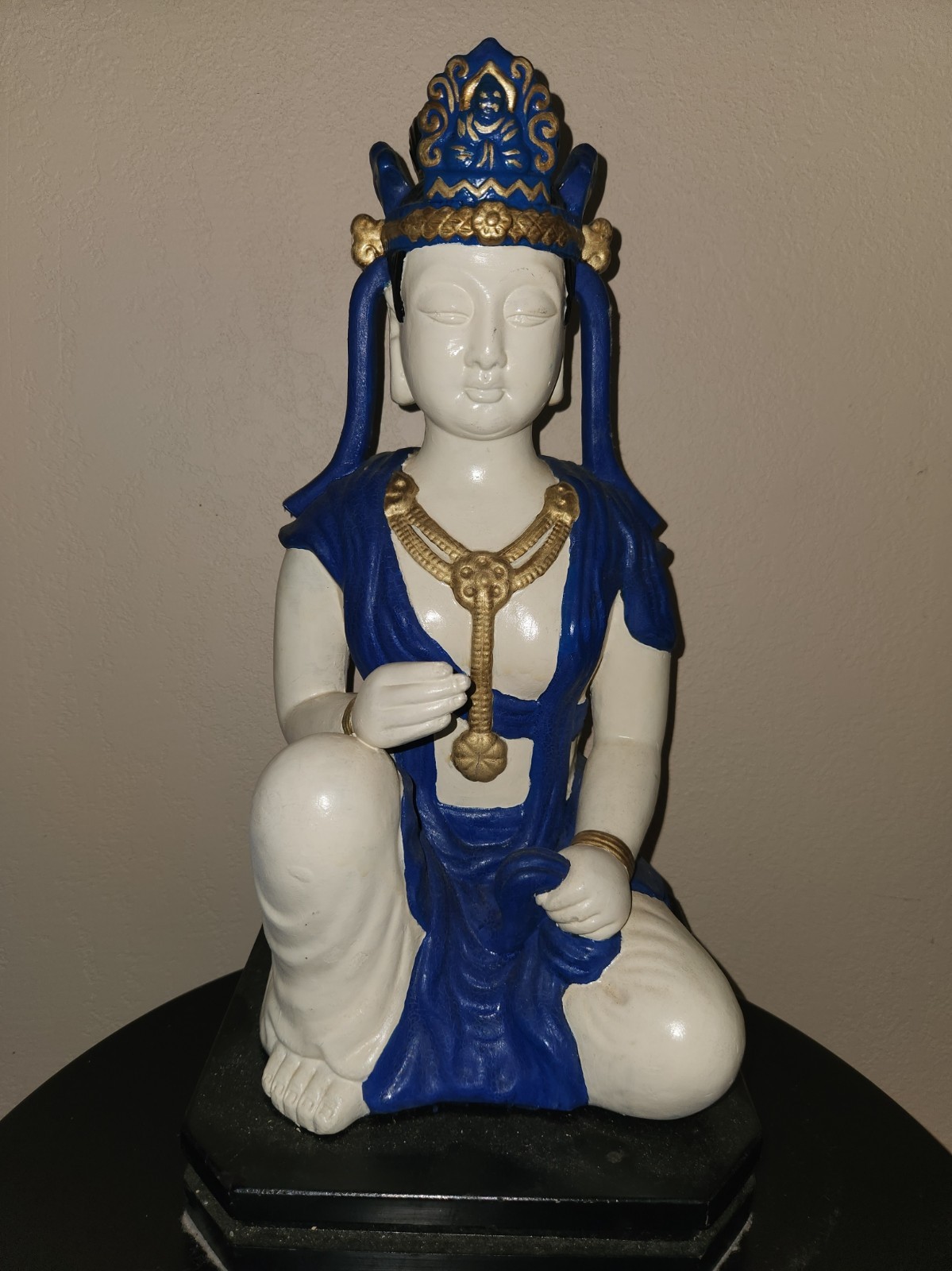 1980’s Antique Japanese Glazed Kutani Porcelain Kannon – free standing