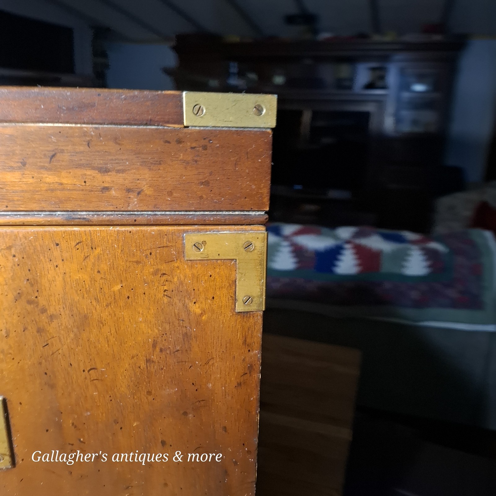 Rare Heritage furniture MILITARY CAMPAIGN SIDE END TABLE Brass trim Box Chest 16