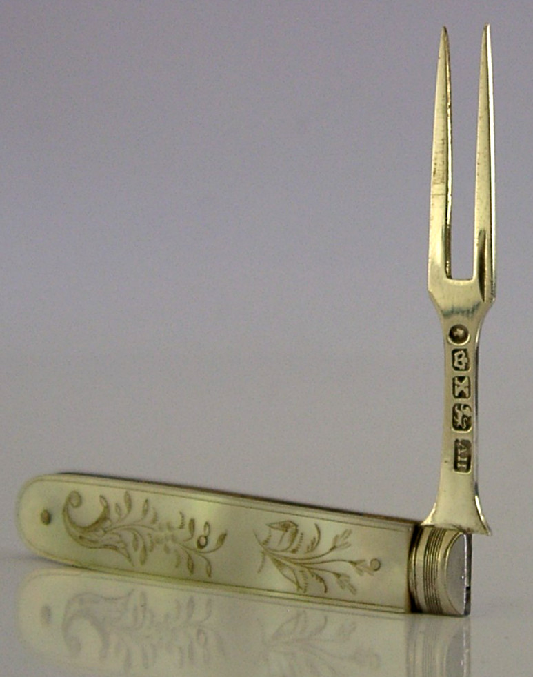 PRETTY VICTORIAN STERLING SILVER FOLDING FORK 1865 ANTIQUE
