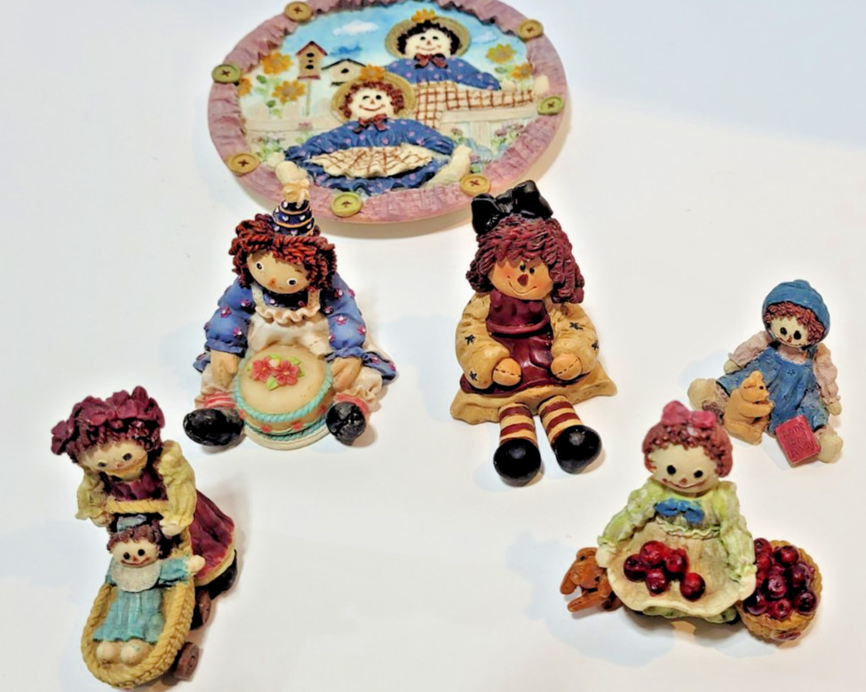 Popular Imports 6 Pieces of Raggedy Ann Vintage 1997 Collection