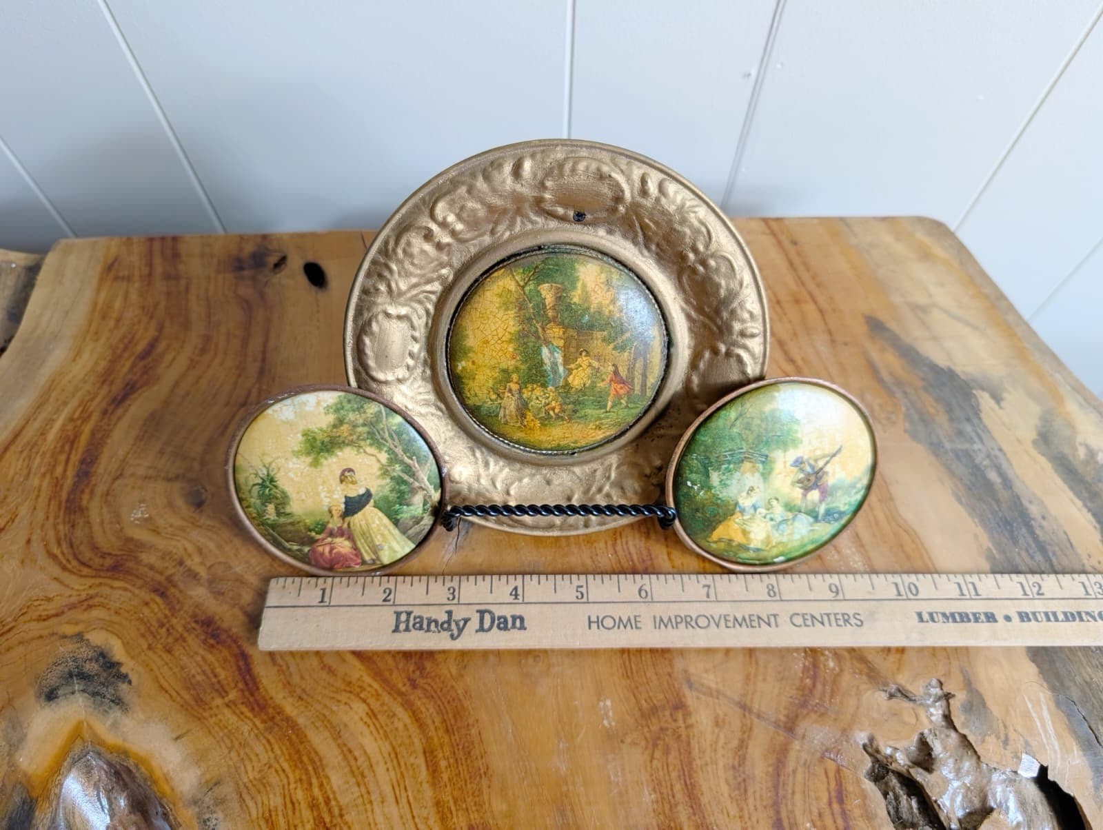 ✨ Antique Solid Brass Wall Plate & Miniature Victorian Plates Set Of 3 Vintage