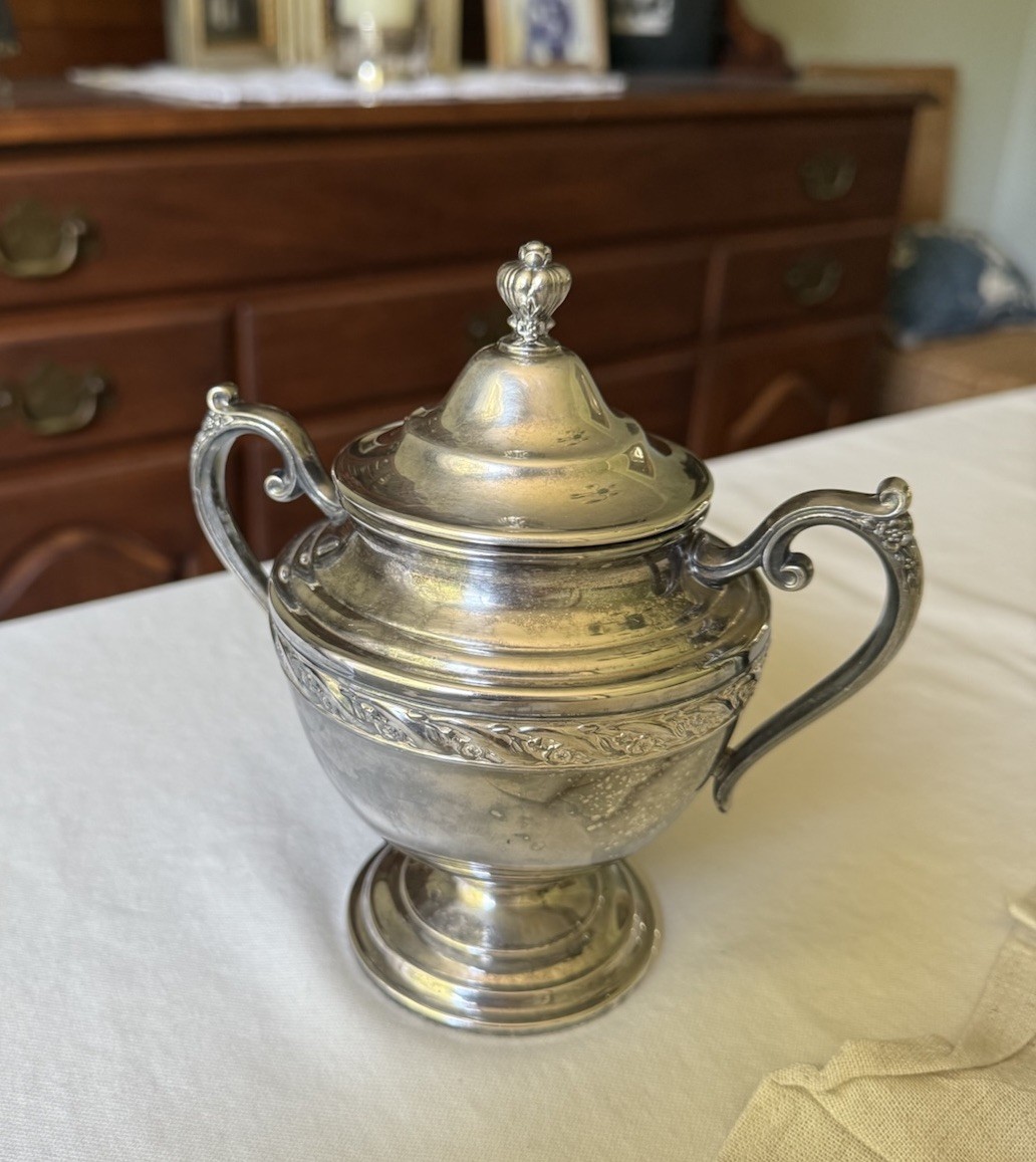 Antique 1920 Wm Rogers Silver Plate Sugar Bowl w/ Lid, Spring Flowers Pattern