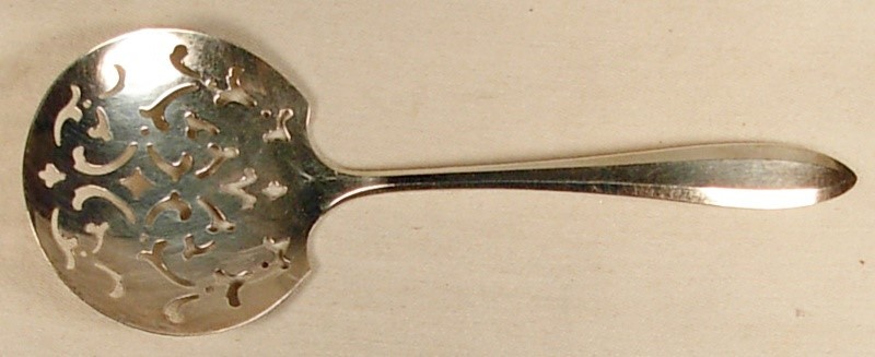 PATRICIAN ONEIDA COMMUNITY SILVERPLATE TOMATO SERVER 1914