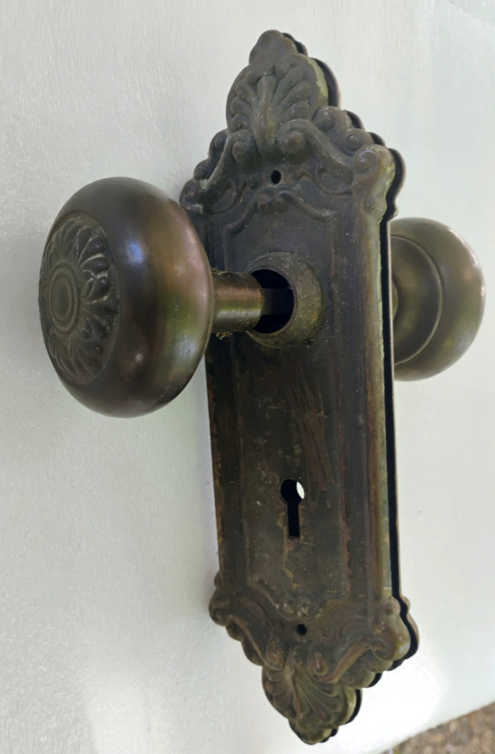 Antique Brass Bronze Door Knob Set + Ornate Back Plates