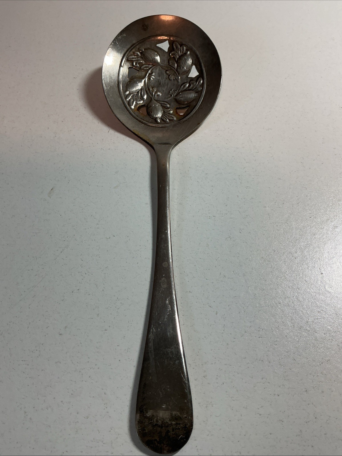 Vintage Sheffield England Silver Plate Serving Spoon Acorn Leaf Pattern 8.5 In