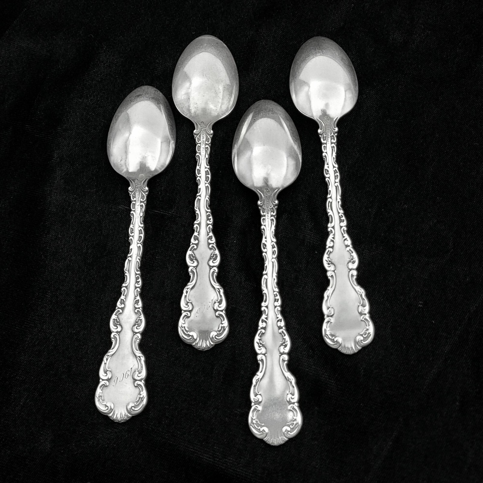 Whiting Louis XV Lot of 4 Sterling Silver Teaspoons 5 3/4″ Monogrammed