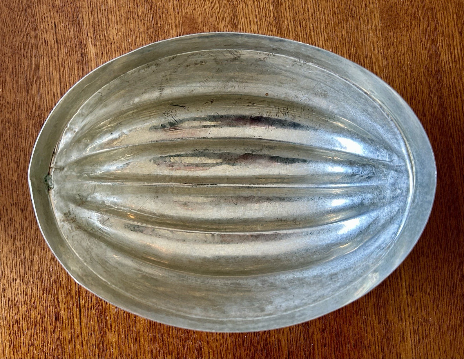 Antique Primitive Tin Jello Cake Bread Mold W/ Base Melon Shape By Kreamer