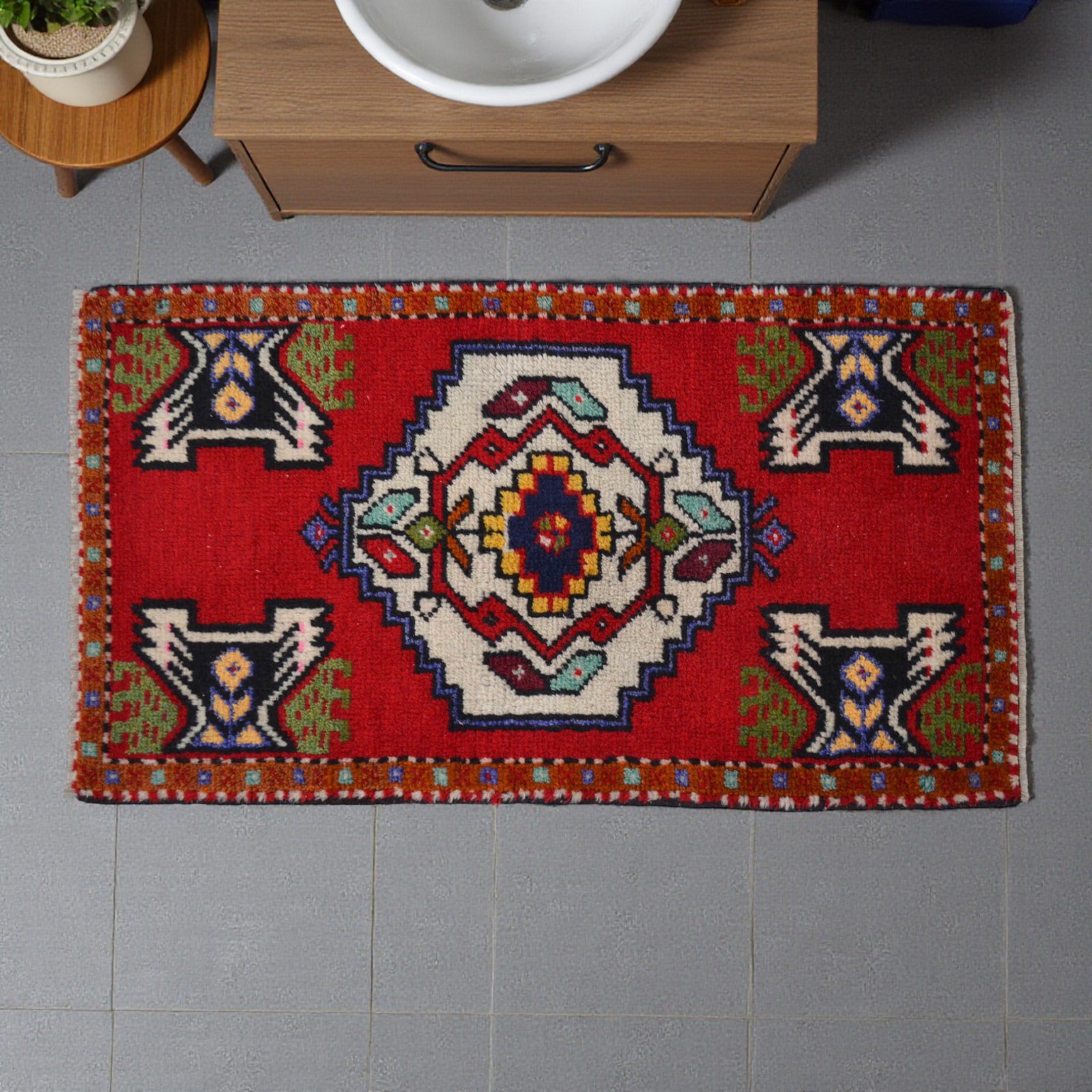 Vintage Handmade Small Rug, Kitchen Rug, Turkish Rug Wool Doormat – 1′8″ x 3′1″