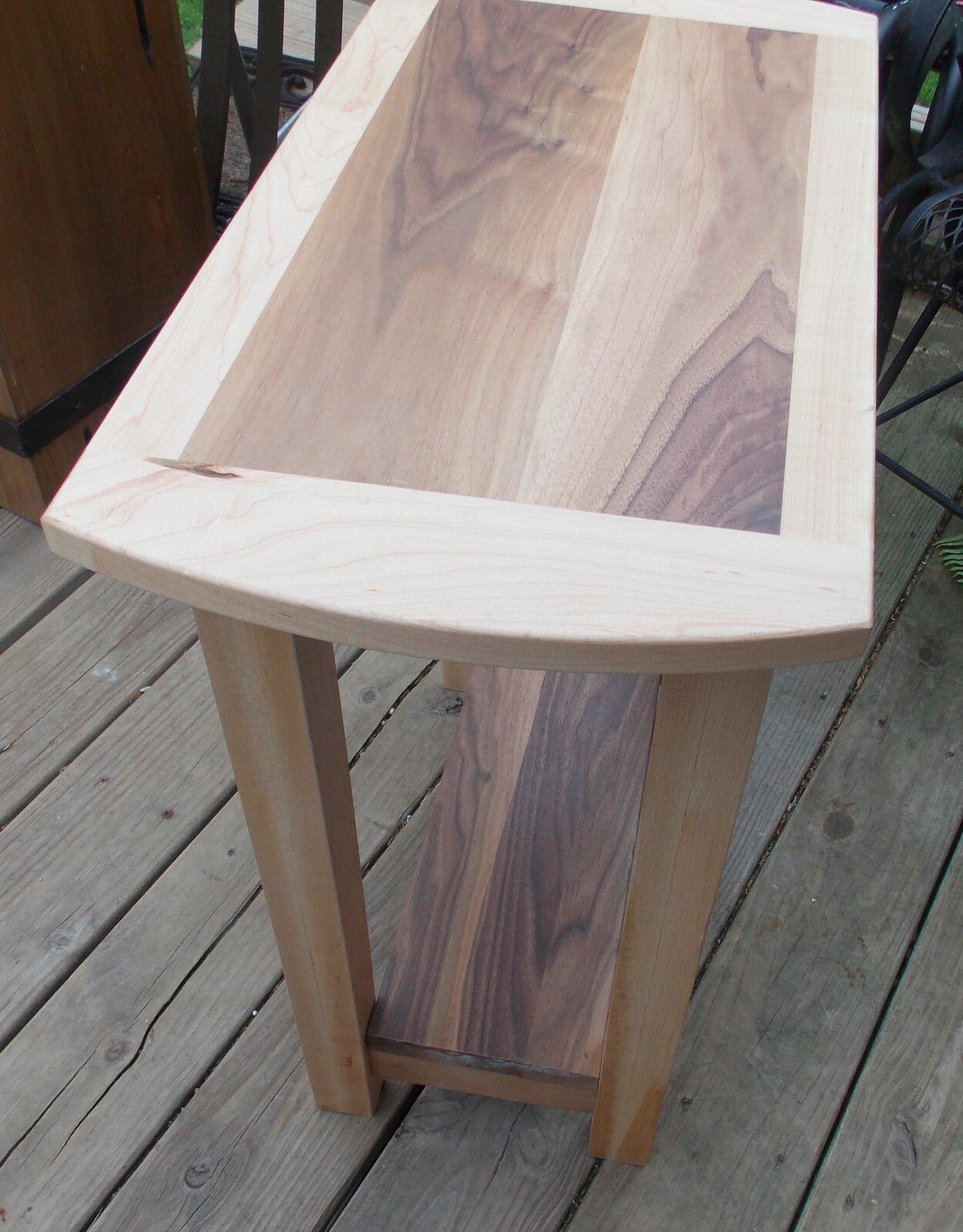 Solid Maple Solid Walnut End Table / Side Table (ET153)