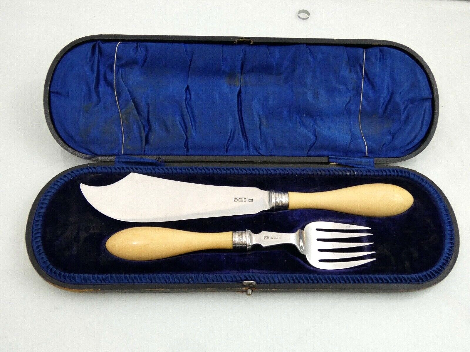 FINE LARGE STERLING SILVER FISH SERVING SET Art Deco style ENGLISH LONDON 1926