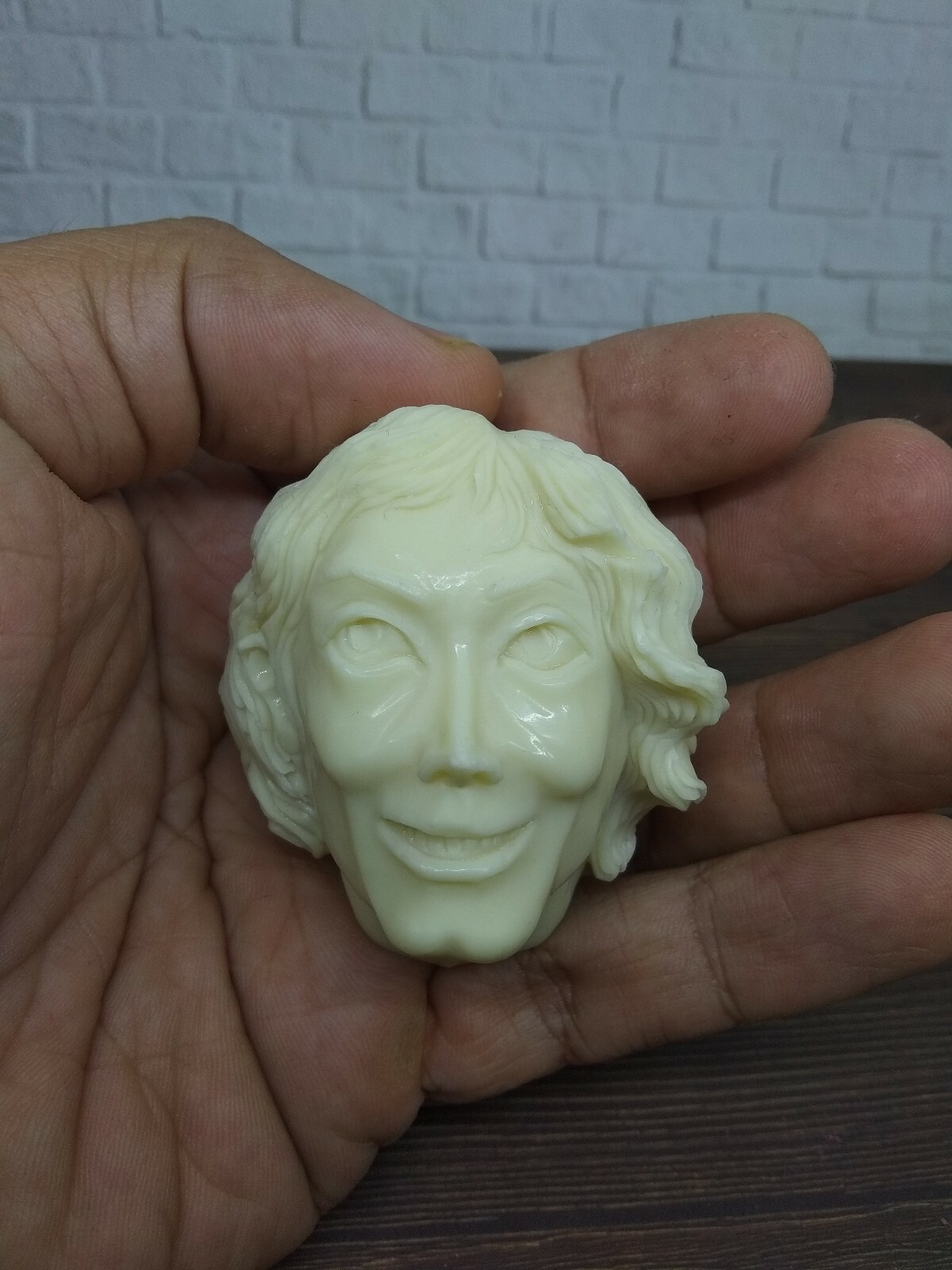 Michael Jackson Head from Billiard Pool Snooker Ball Cue Ball Hand Carved_v135c