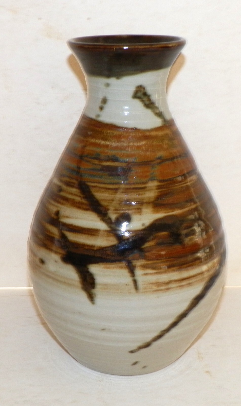 Japanese Art Pottery Flower Vase Studio Signed by Artist 9″ Glazed