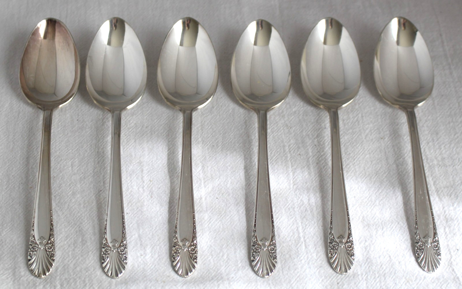 Set of 6 Silverplate PLACE SPOONS/OVAL SOUP Crown Radiance 7 3/8” ART DECO 1939