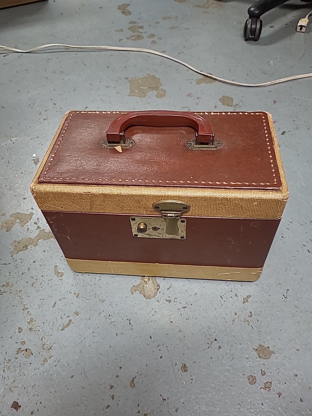 vintage suitcase jewelry box distressed linen faux leather Nice Solid Small