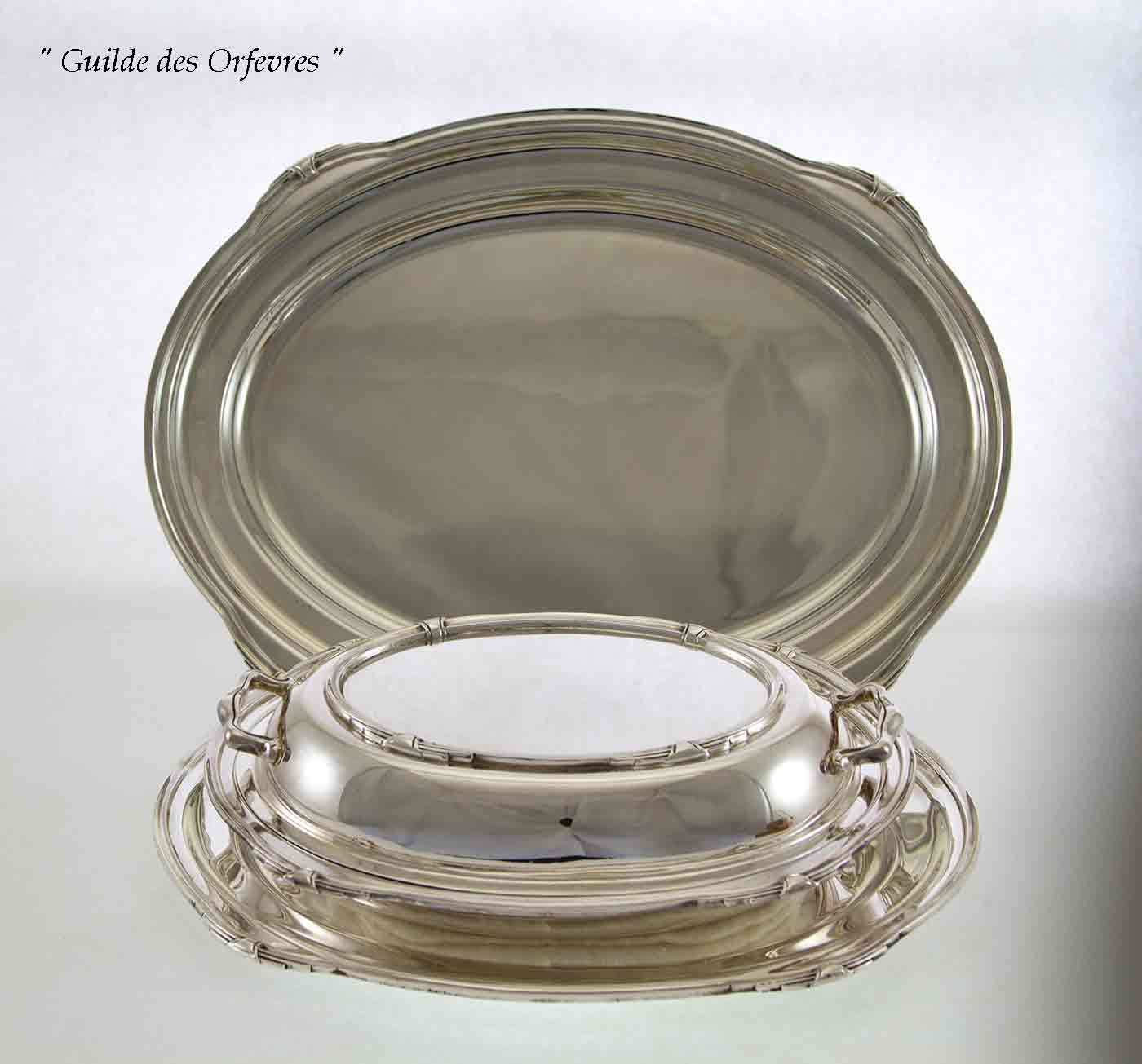 Silver Entree Dish & Cover with Platter 12 in. Jubilee, Patented Applied Border