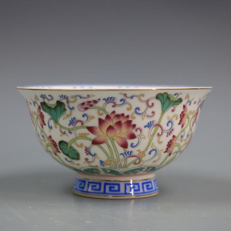 4.7 inch Chinese Famille Rose Porcelain Qing Qianlong Lotus Design Bowl
