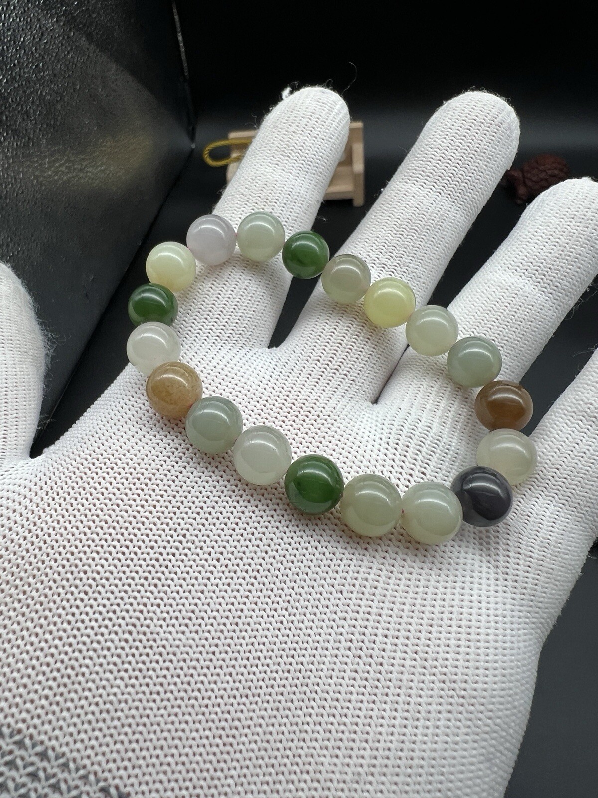 10mm Hetian Womens Qiemo多宝Jade Bracelet 和田玉女士多宝手串～手围15.9cm