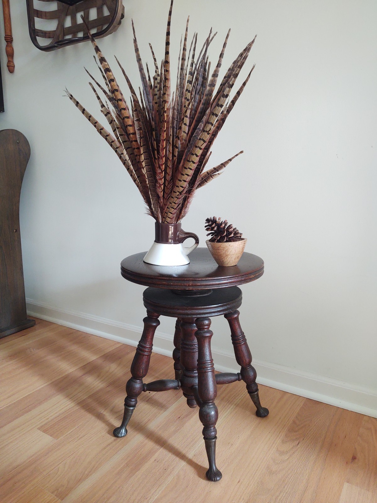 ✨Vintage Antique Wooden Walnut Adjustable Piano Stool