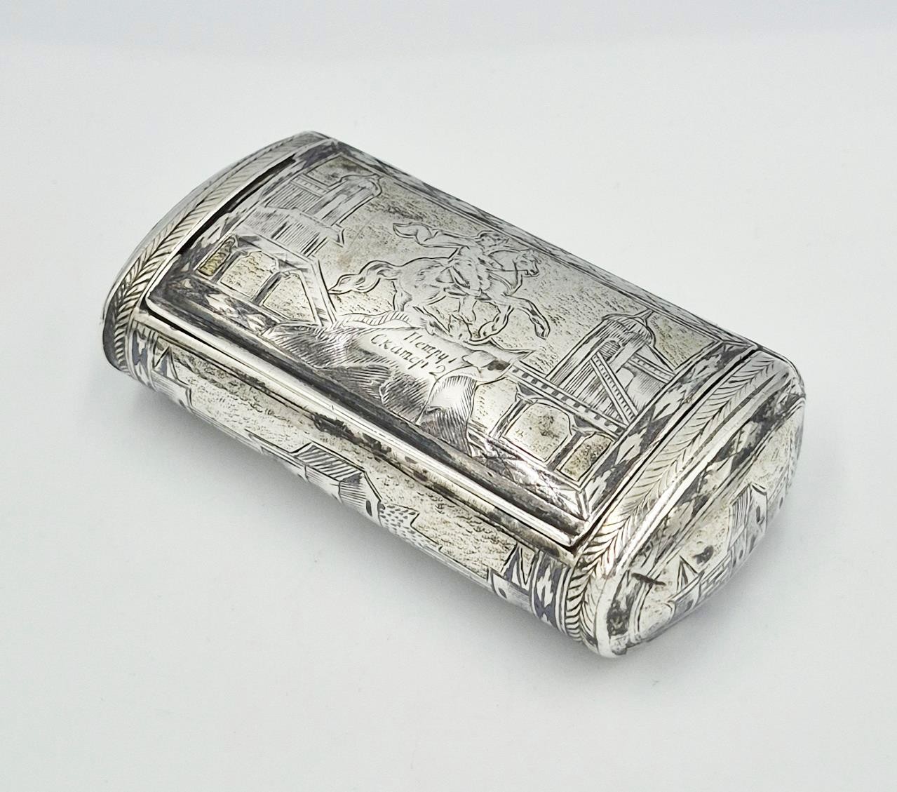 FINE EARLY 19TH CENTURY RUSSIAN SOLID SILVER & NIELLO SNUFF BOX c1826
