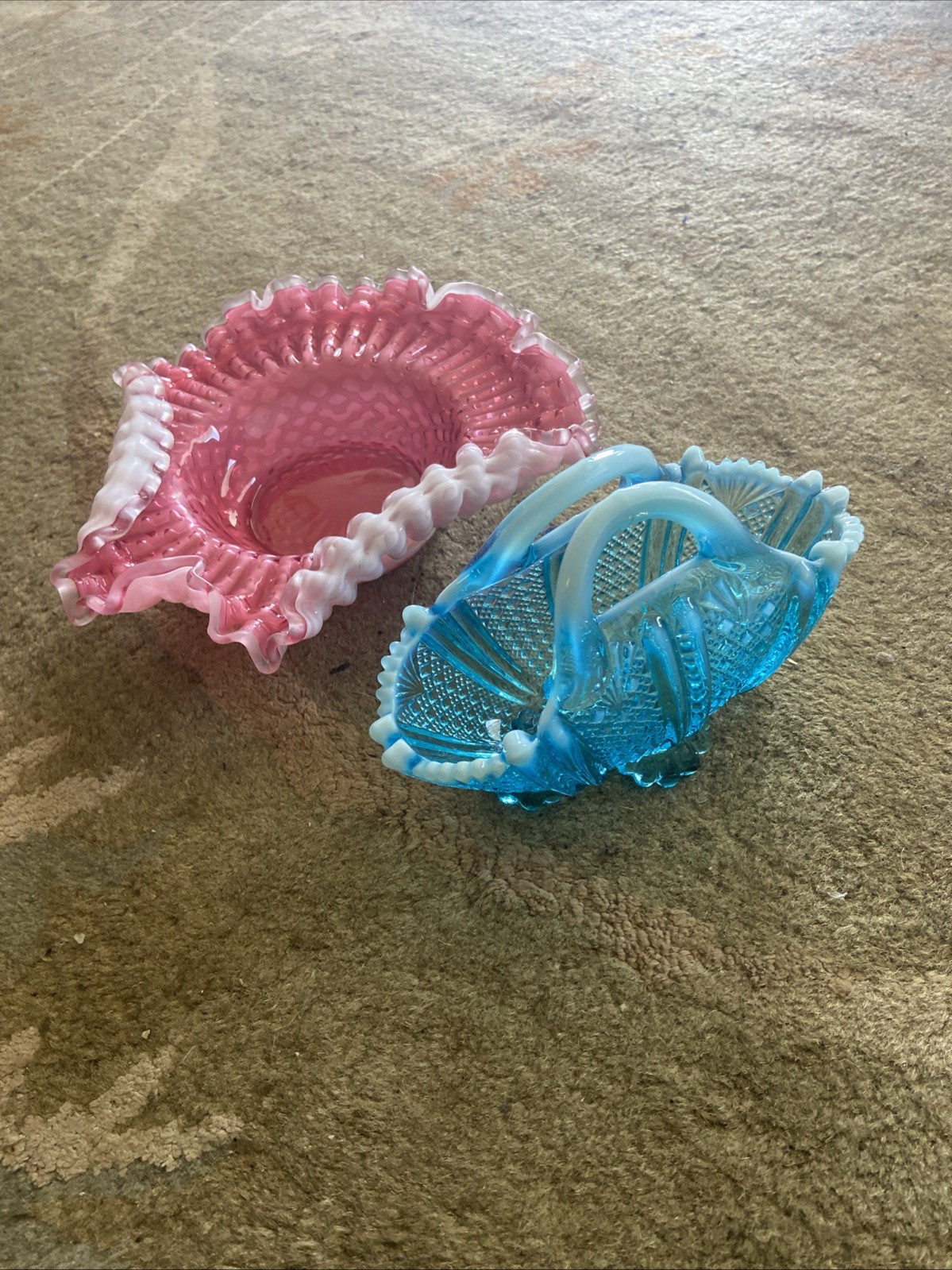 Beautiful RARE ANTIQUE Art glass curly bowl set blue and pink color