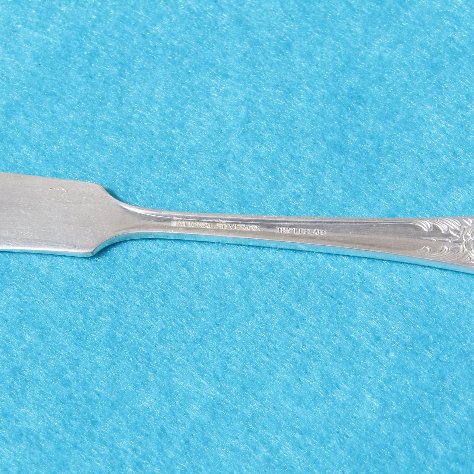 National Silver Co. Four Pattern Silver Plate (2) Flat Handle Butter Spreader