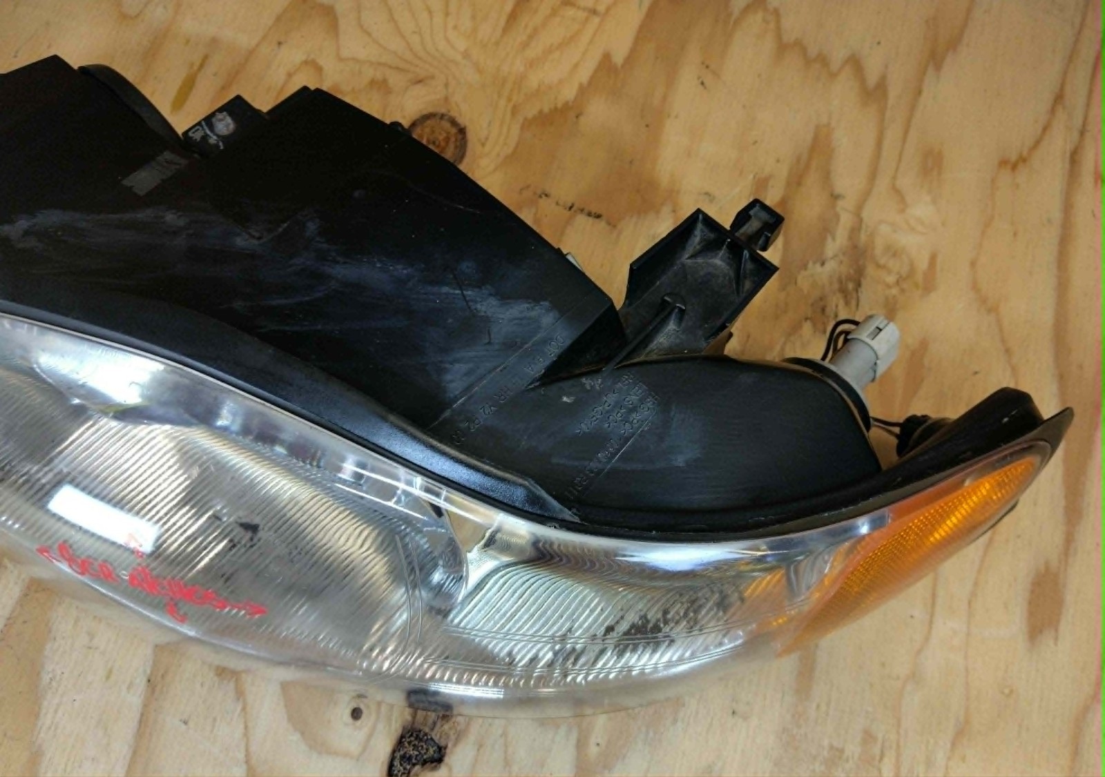 2000 – 2005 CHEVY MONTE CARLO HEADLIGHT LH OEM