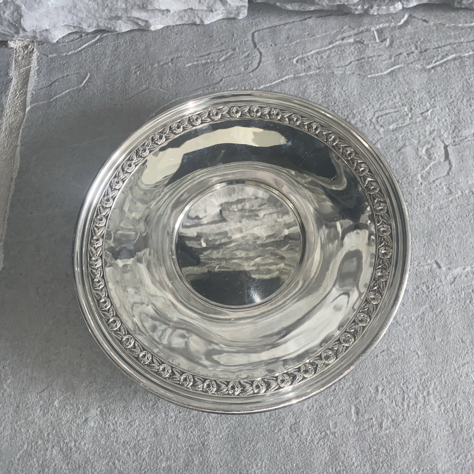 Antique Reed & Barton Silver plate Fruit Bowl #1204 Roses MCM Regency Plate Wall