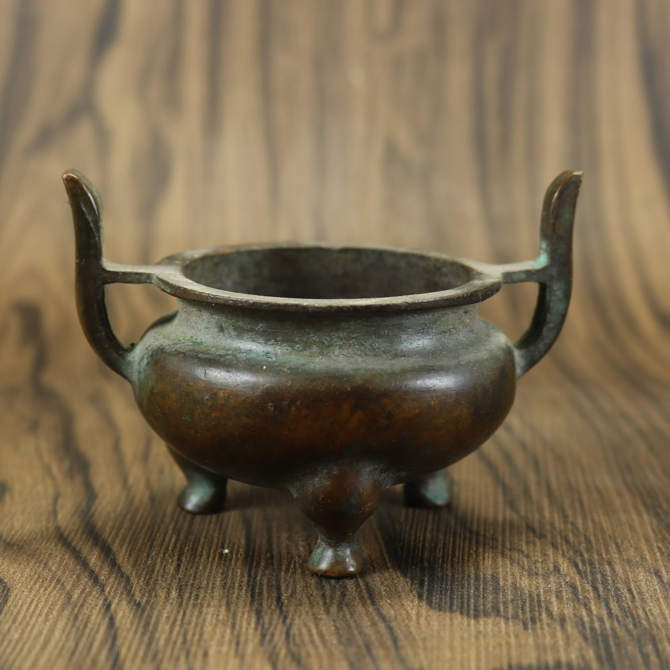 Vintage Chinese Bronze Censer Incense Burner Xuande Mark Tripod with Ears