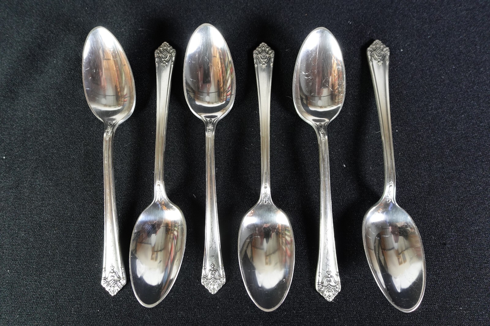 6 Teaspoons 1847 Rogers Bros. ‘Her Majesty’ Pattern I.S. Silver Plate 1931