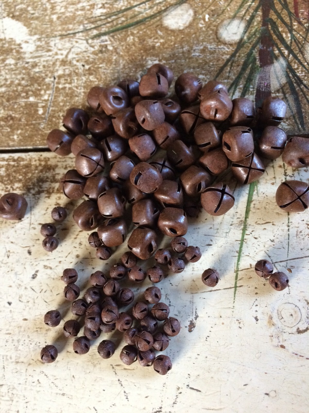 (48) Primitive Rusty LOOK Tin JINGLE BELLS 13mm 1/2 in 1/2″ Christmas Crafts
