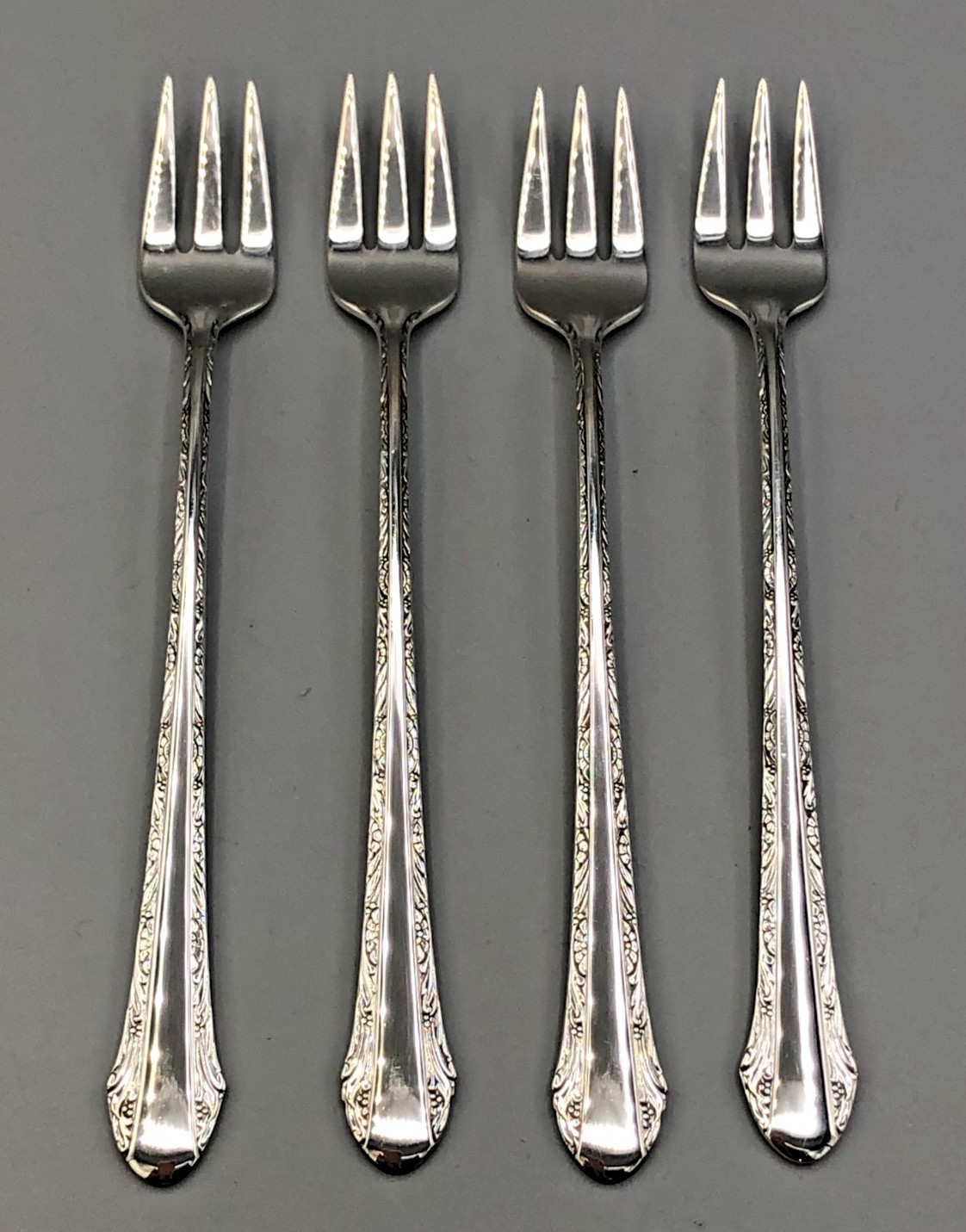 Chased Romantique by Alvin Sterling Silver set of 4 Cocktail Forks 5.5″