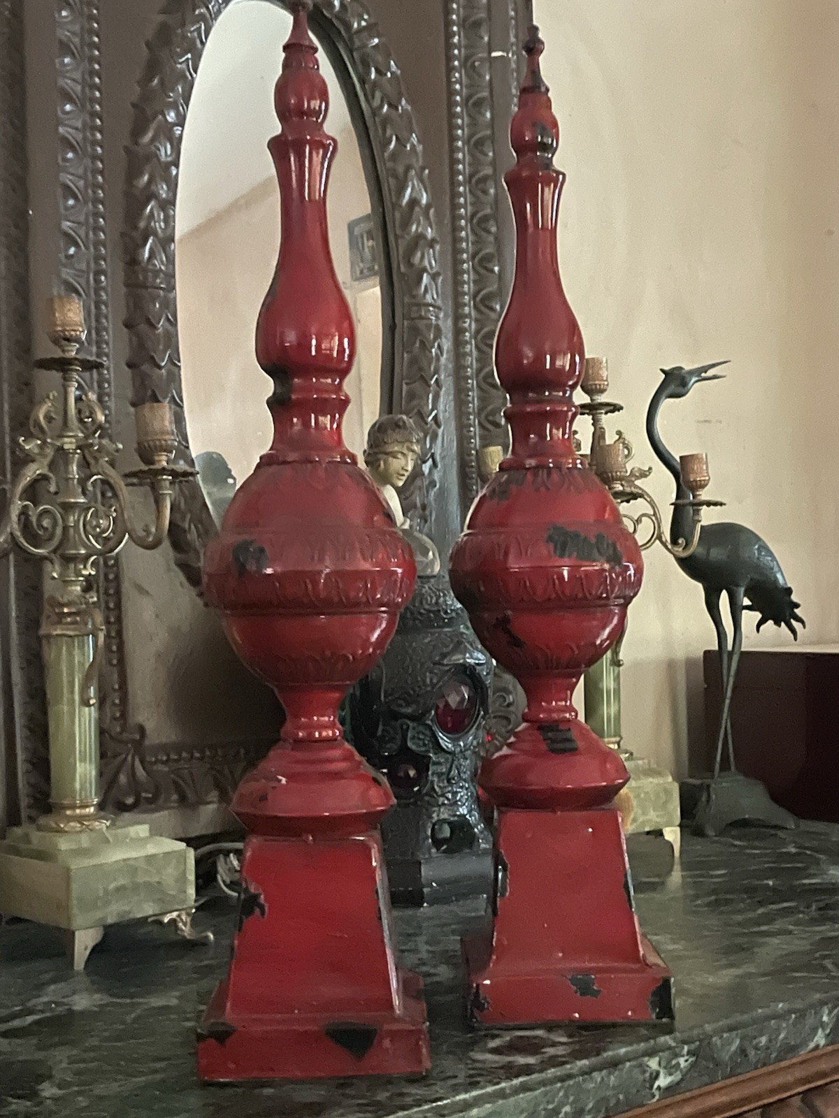 Two 23″ Decorative Red Metal Obelisk w/Fleur de Lis Decoration WoW!