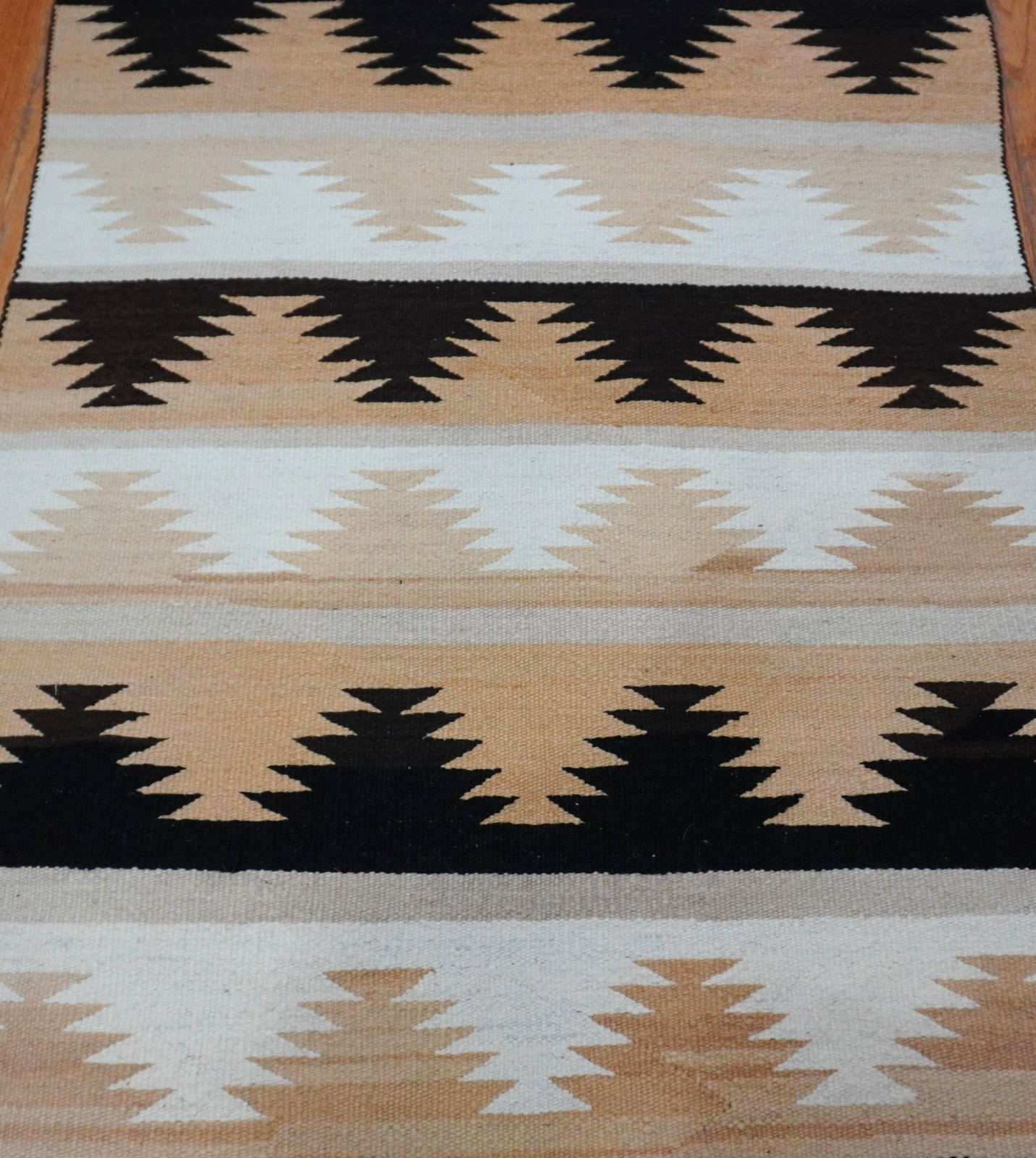 Antique American Navajo 100% Wool Hand Woven Rug 2’10” x 4’3″