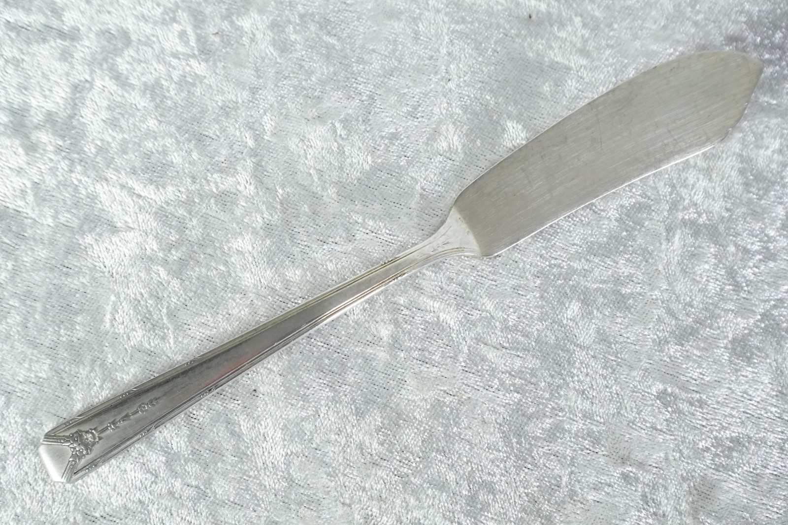 41 Pieces ‘MILADY’ Pattern Silver Plate Flatware By Oneida Marked ‘Community’