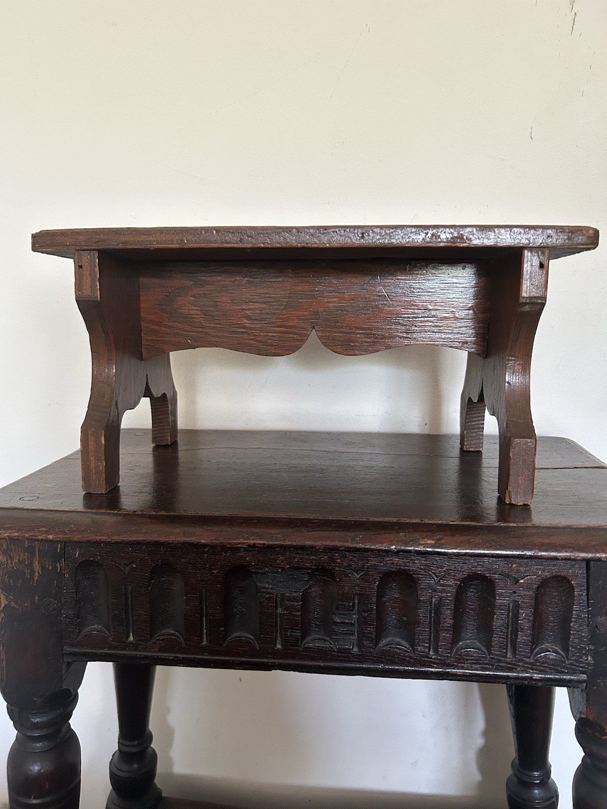 Antique Primitive Grain Painted Cricket Bench/Foot Stool