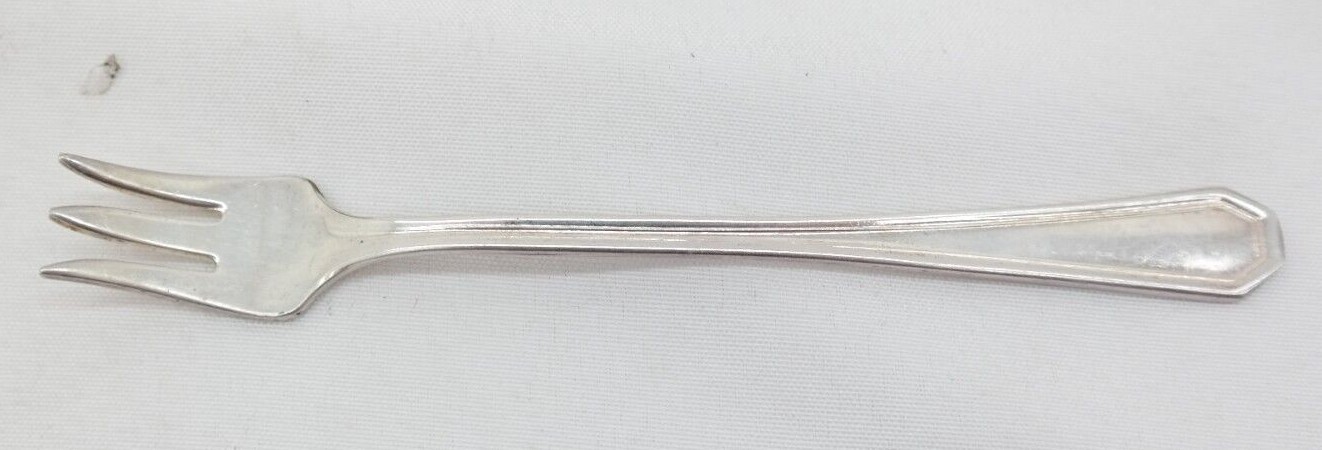 Silverplate Cocktail Seafood Fork 5 3/4″ by International S. Co. TF