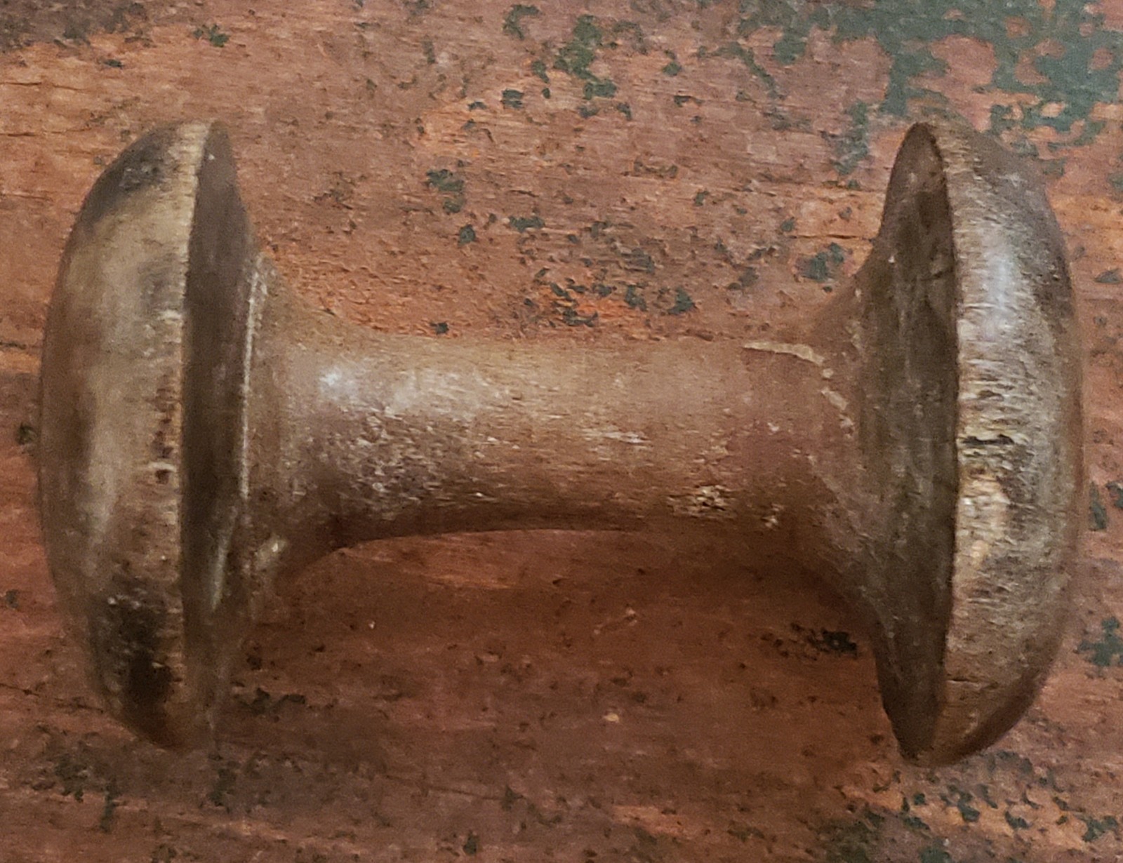 ANTIQUE Primitive “SHAKER” Apple Core Dark Brown THREAD Spool OLD SURFACE #1